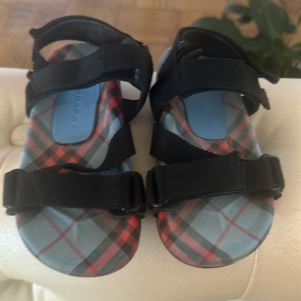 Burberry sandal